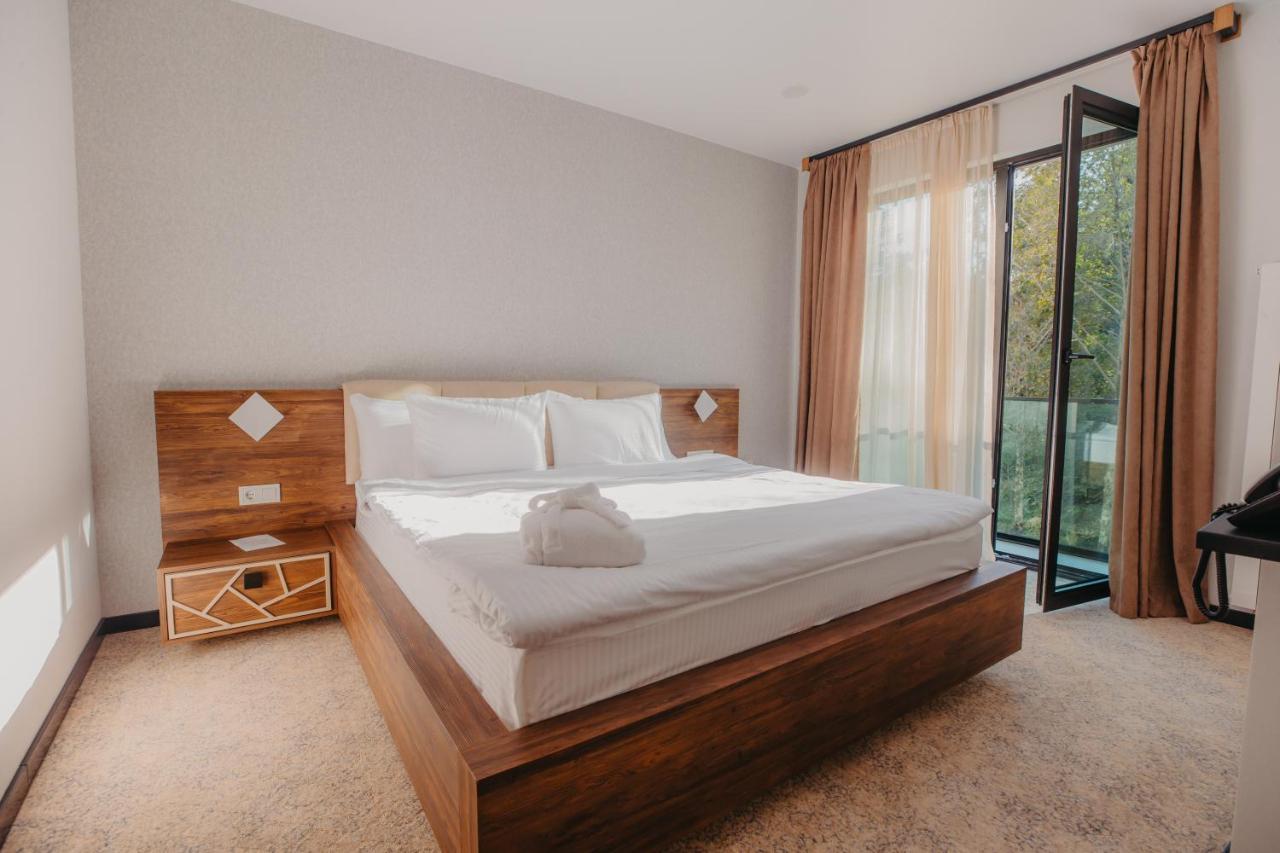 Capo Verde Hotel Batumi Ngoại thất bức ảnh