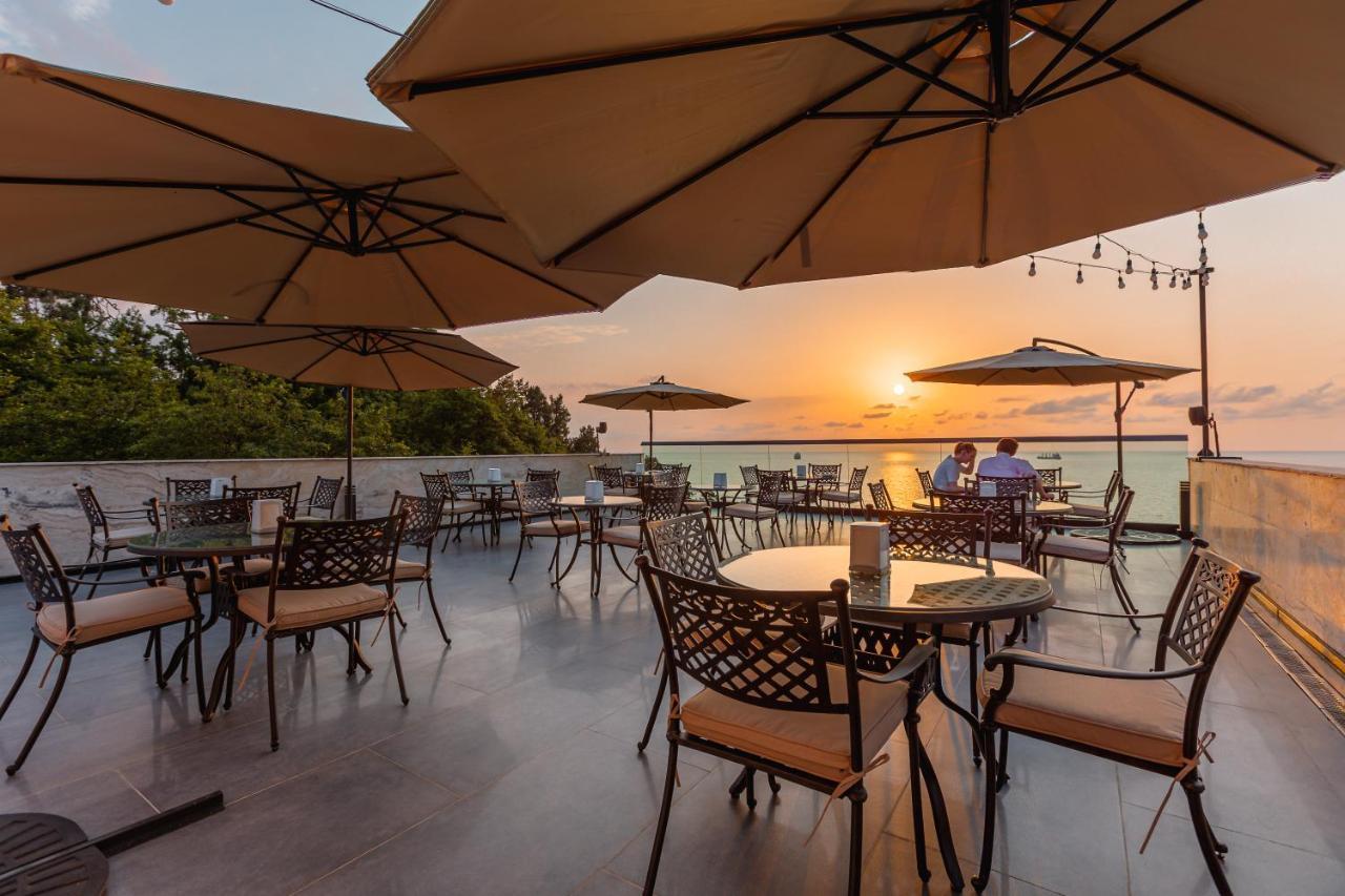 Capo Verde Hotel Batumi Ngoại thất bức ảnh