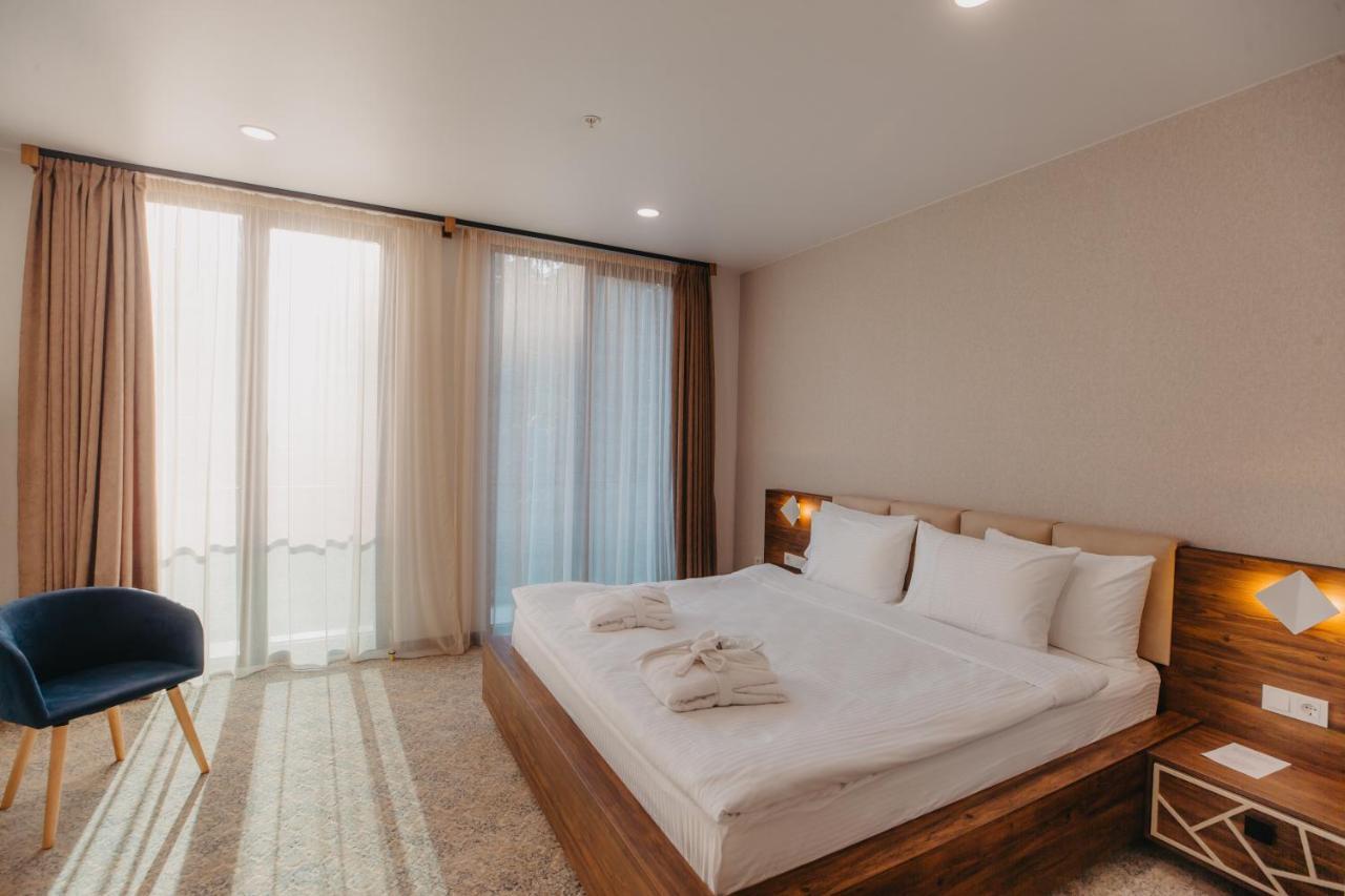 Capo Verde Hotel Batumi Ngoại thất bức ảnh